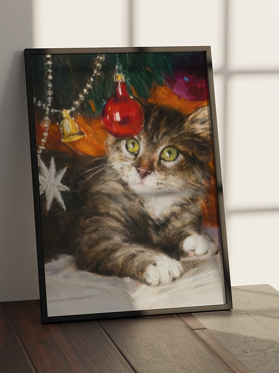 Котик под ёлочкой