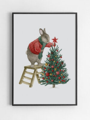 Кролик наряжает ёлку