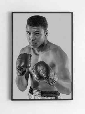 Black,Rectangular,Picture,Frame,On,White,Wall,With,Blank,Paper Молодой мохаммед али