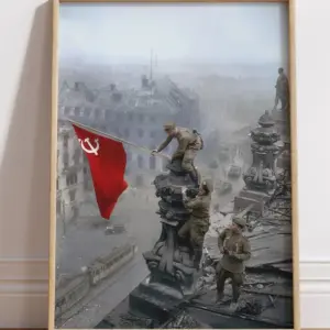 Флаг над Рейхстагом