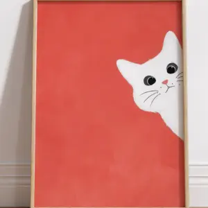Кот подглядывает