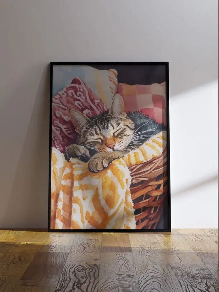 Кот спит в корзинке