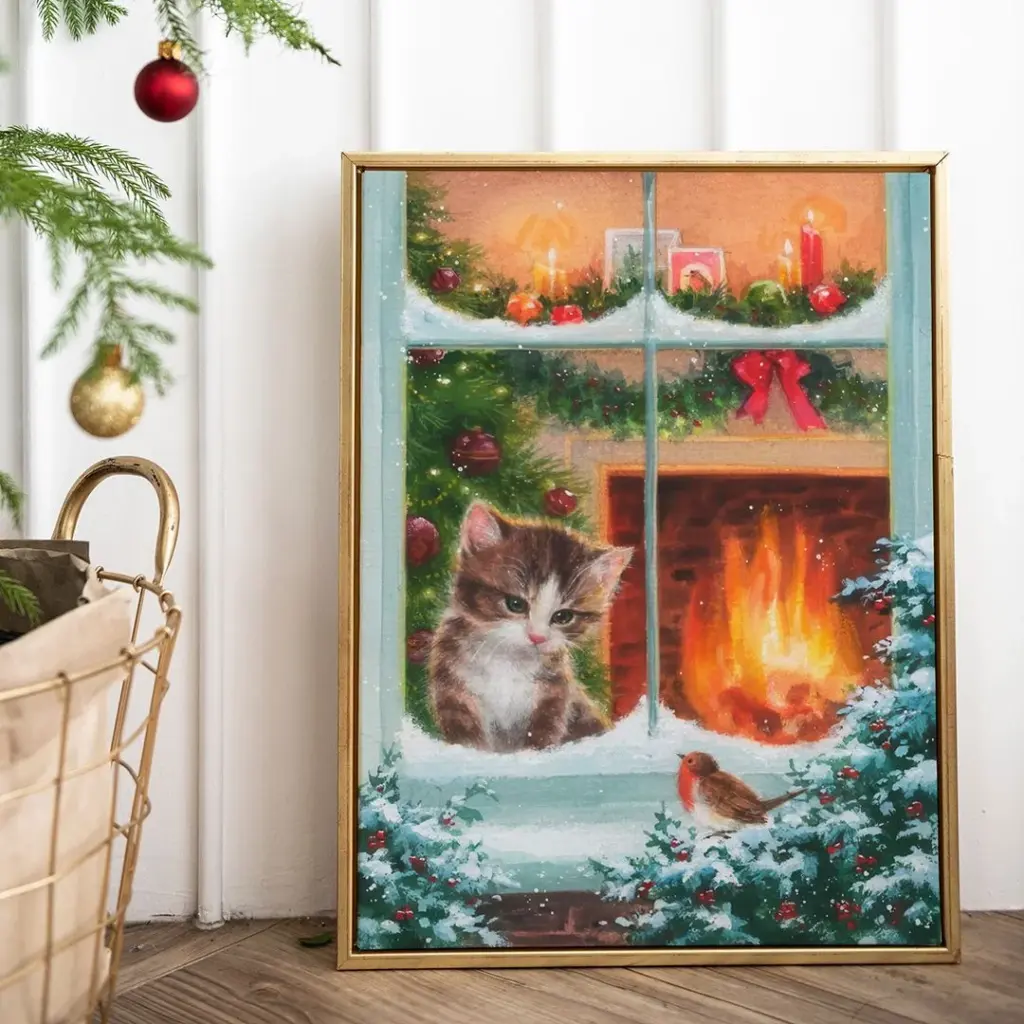Котёнок в окне и камин